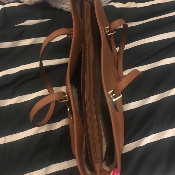 “SOLD”Authentic Michael Kors Jet Set bag - Picture 11 of 11